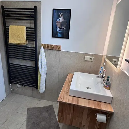 Ferienhaus 500m Zum - Achterland - Sauna, Kamin, Wlan Und Ein Großer Garten Kamminke